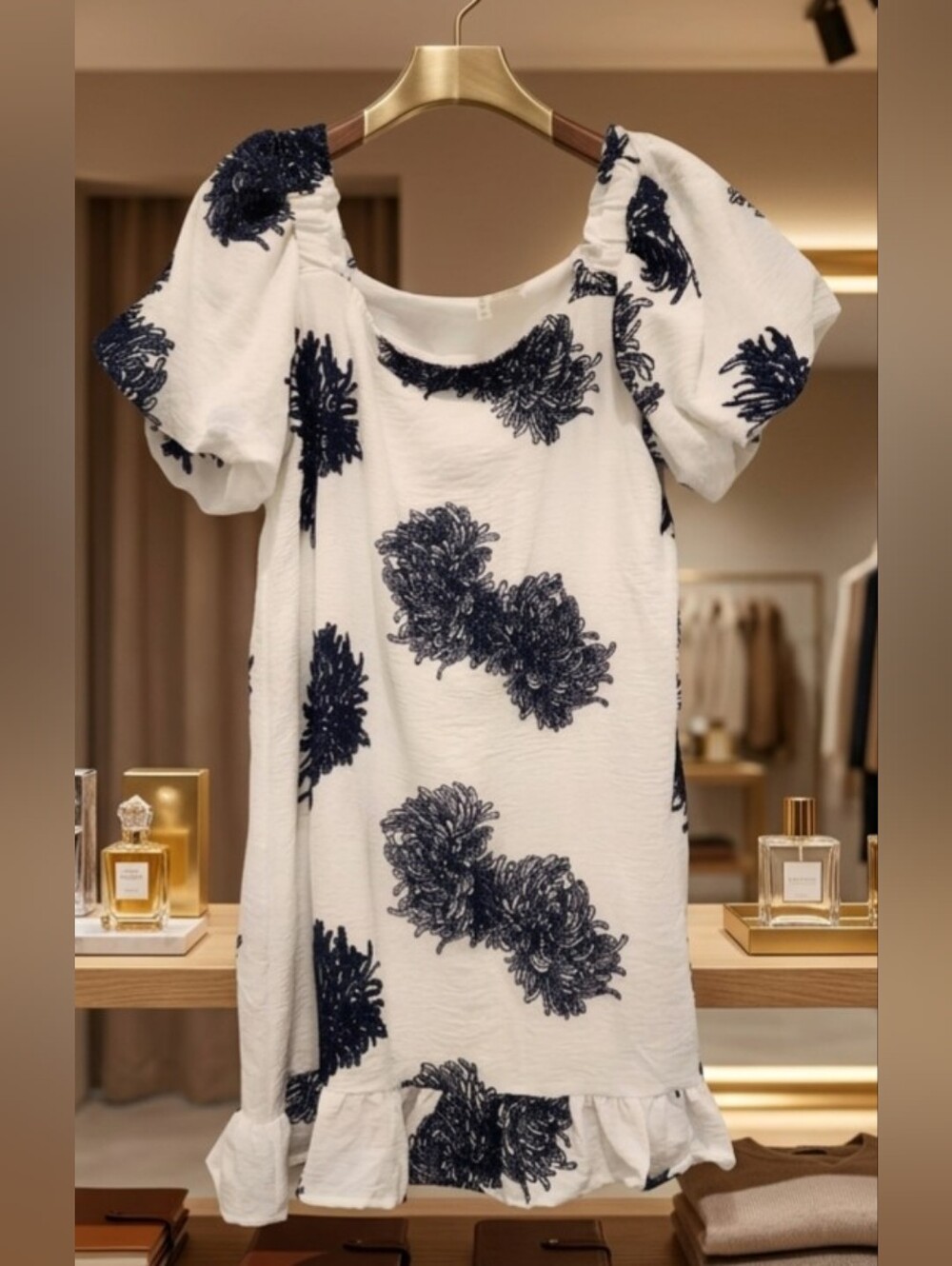 Forgotten Grace Small Blue White Women White Casual Dress Embroidered Floral